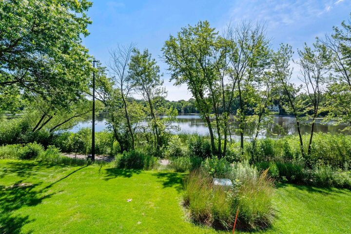 Property Photo:  630 Sullivan Lane NE  MN 55421 
