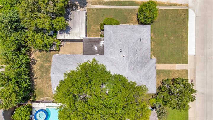 Property Photo:  311 S Dooley Street  TX 76051 