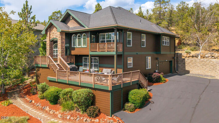Property Photo:  9629 Kestrel Road  OR 97601 