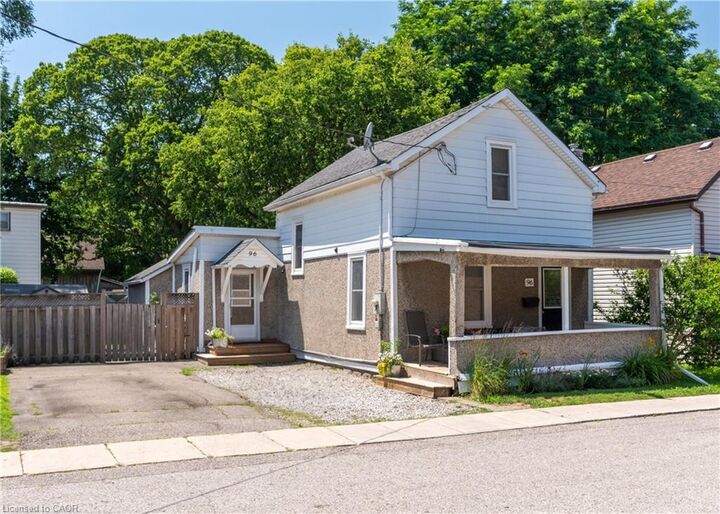 Property Photo:  96 Avonlea Street  ON N5C 2X5 