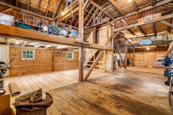 Property Photo:  11 Maple Rd  MA 01824 