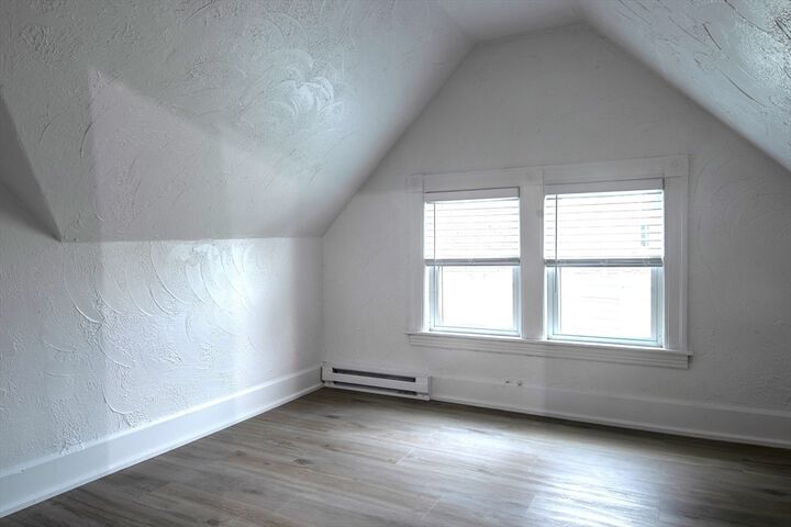Property Photo: 5 Stoneland Rd 3 MA 01603