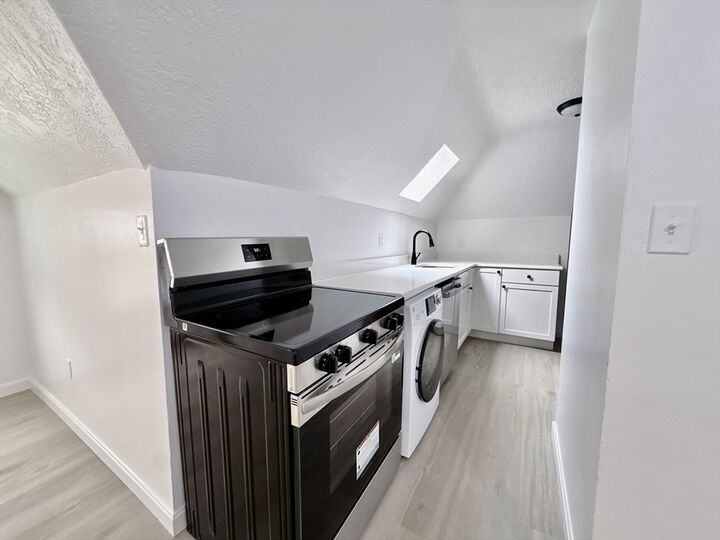 Property Photo:  5 Stoneland Rd 3  MA 01603 
