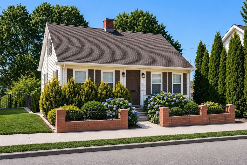 Property Photo:  194 Palfrey St  MA 02472 