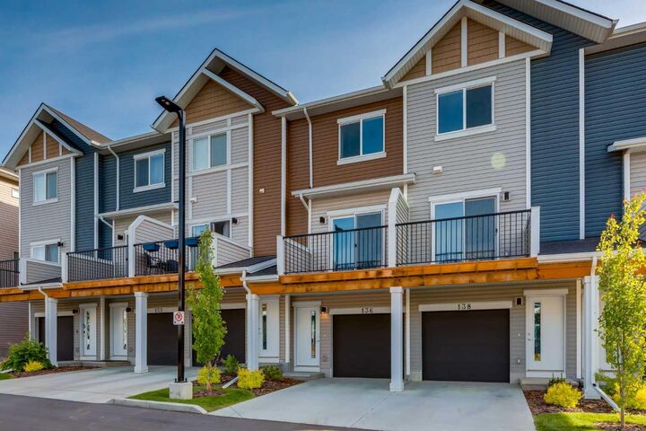 Property Photo: 138 Tuscany Summit Square NW AB T3L 0G1