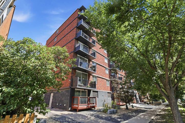 Property Photo:  1236 15 Avenue SW 203  AB T3C 0X5 
