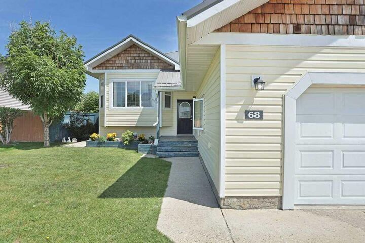 Property Photo: 68 Upland Street AB T1R 1J9