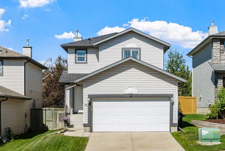 Property Photo: 71 Royal Birch Manor NW AB T3G 5J8