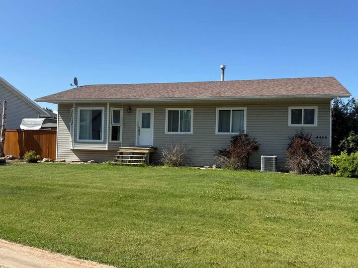 Property Photo: 4400 44 Street AB T0G 1E0