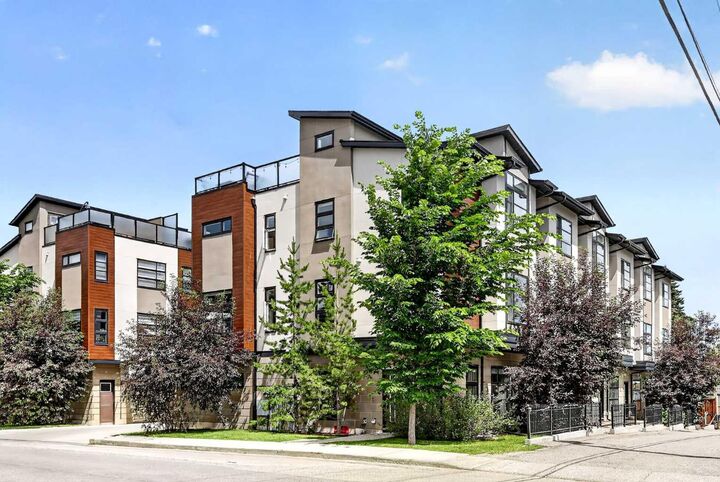 3414 15 Street SW — photo 1