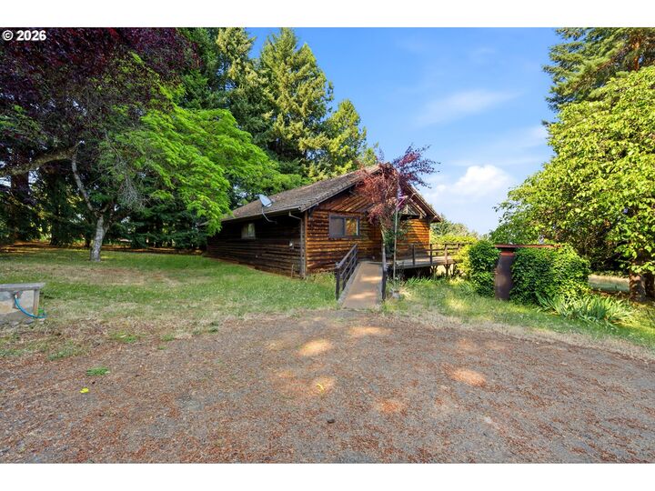 Property Photo:  26200 SW Regia Dr  OR 97378 