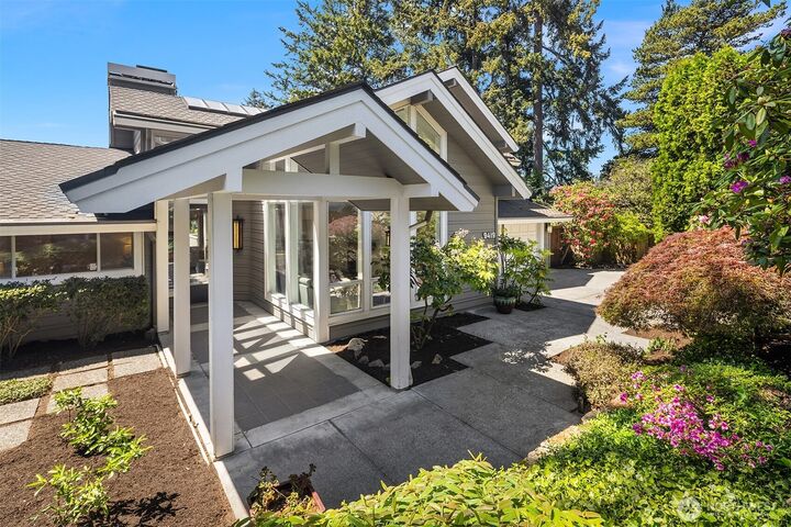 Property Photo: 9419 NE 5th Street WA 98004