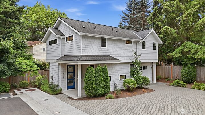 Property Photo: 11505 112th Court NE WA 98033