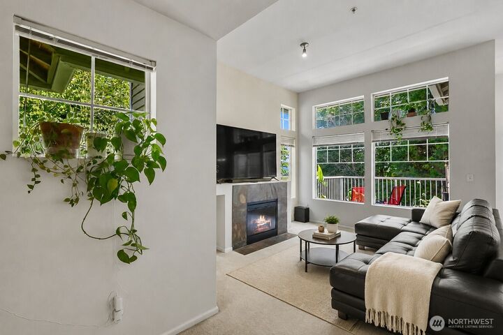 Property Photo:  21250  40th Way S B  WA 98198 