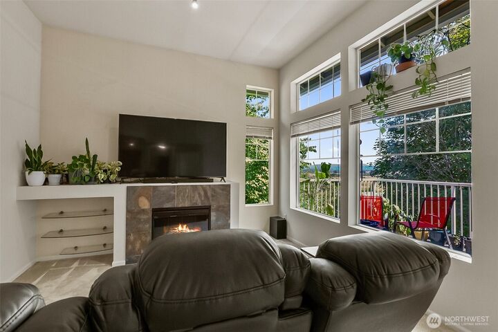 Property Photo:  21250  40th Way S B  WA 98198 