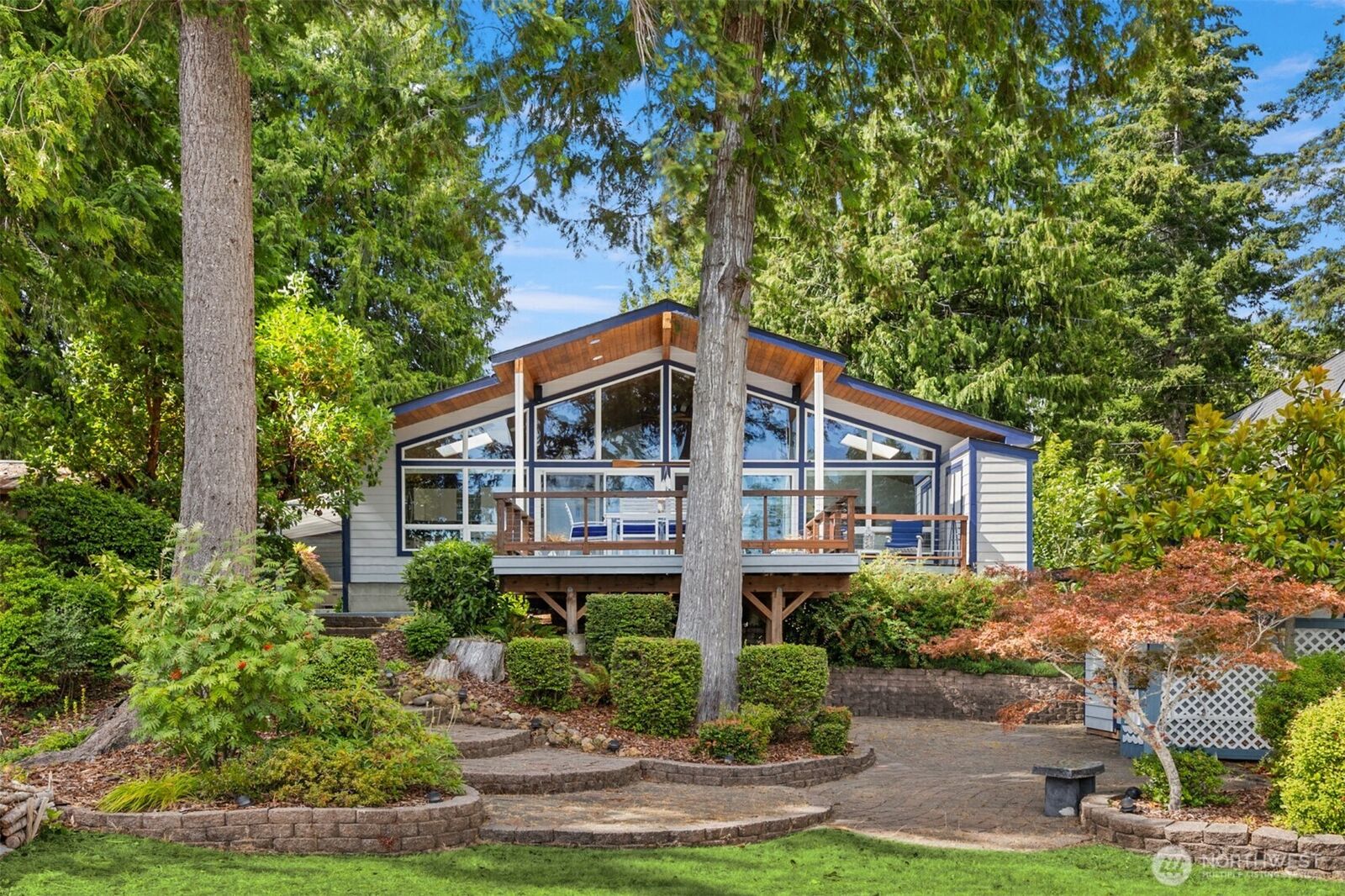 Property Photo:  250 N Webster Lane  WA 98555 