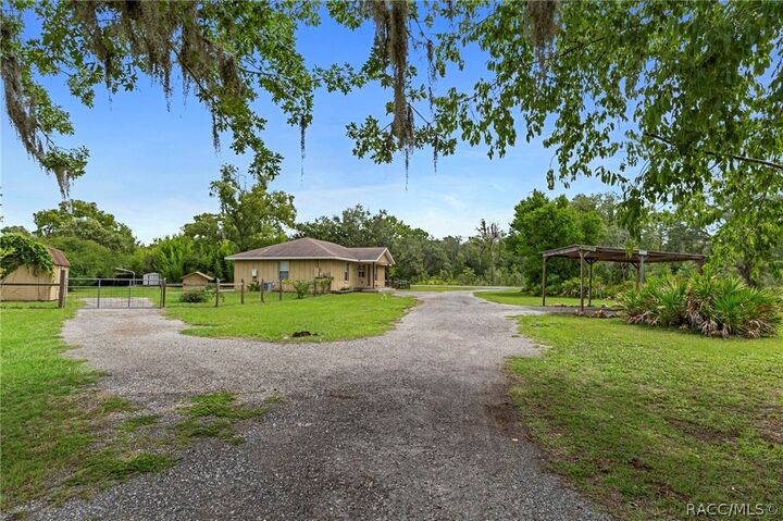 Property Photo:  6185 W Ost West Street  FL 34446 