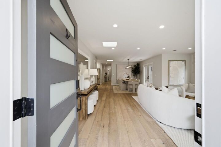 Property Photo: 735 Coastland Drive CA 94303