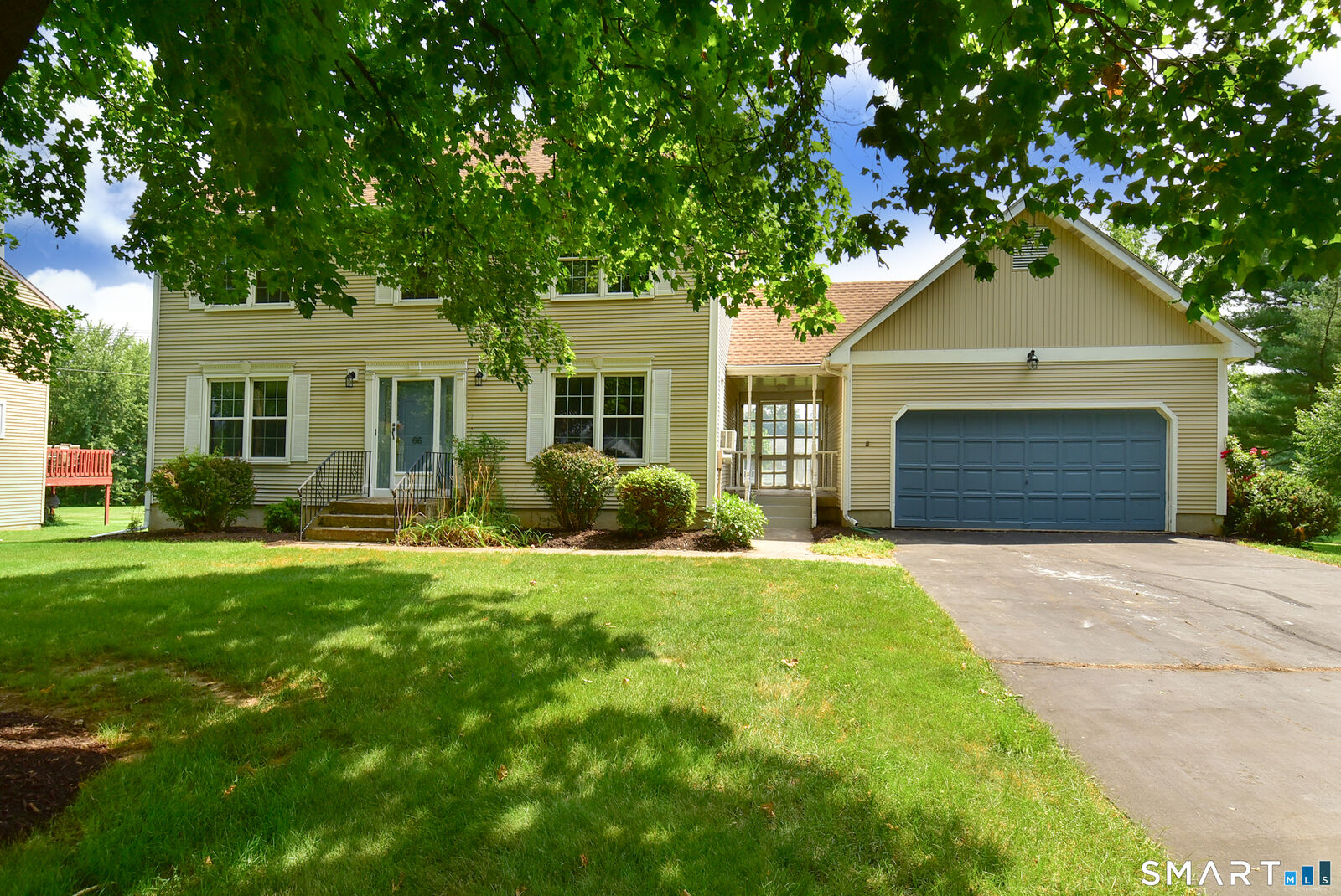 Property Photo:  66 Country Club Drive  CT 06095 
