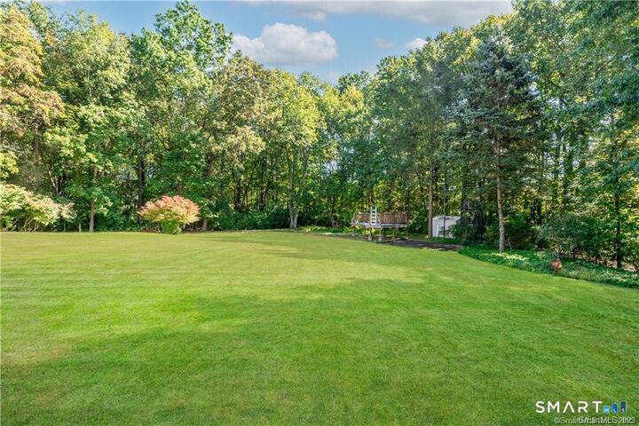Property Photo:  40 Rolling Ridge Road  CT 06477 