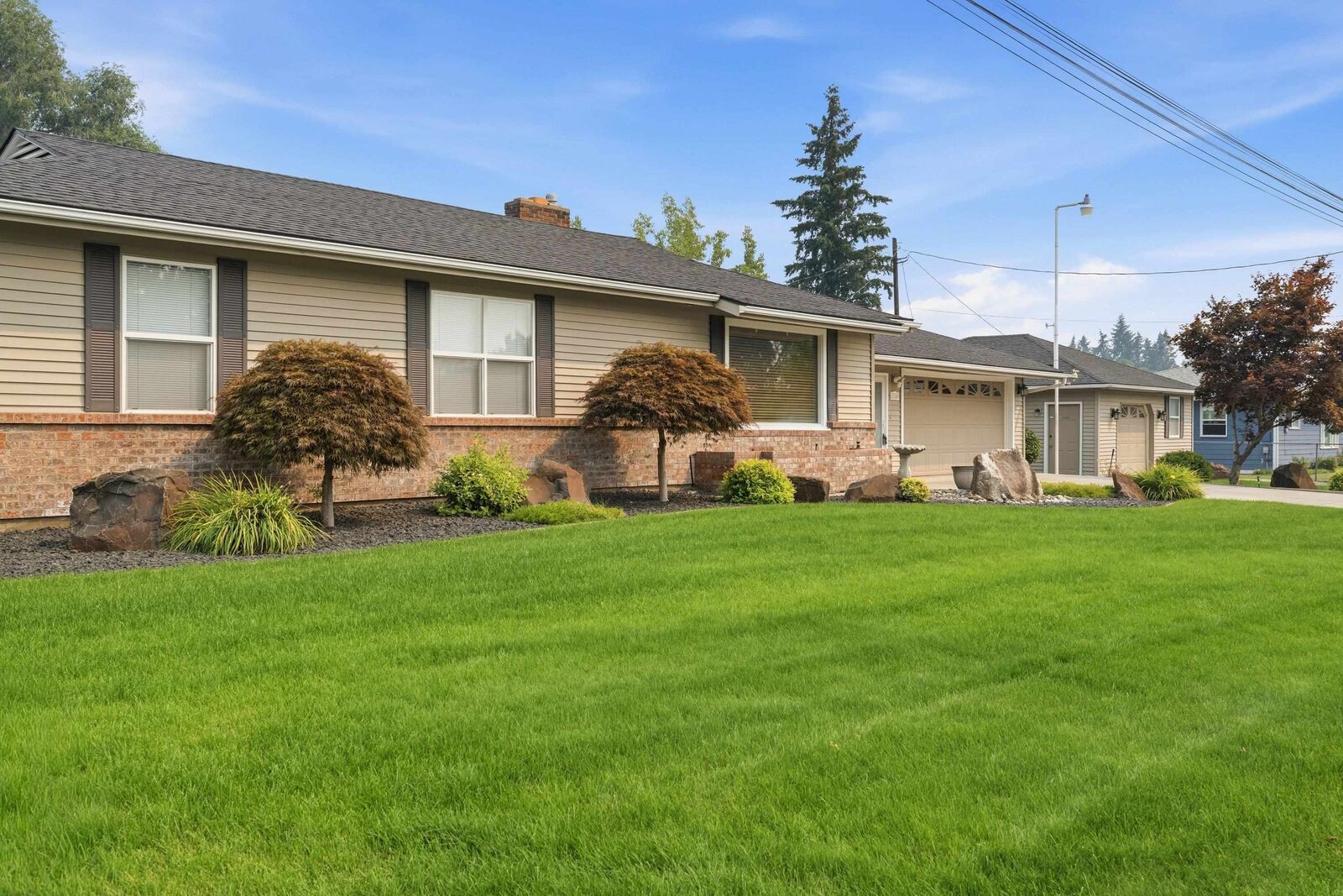 Property Photo:  1116 N Willow Rd  WA 99206 