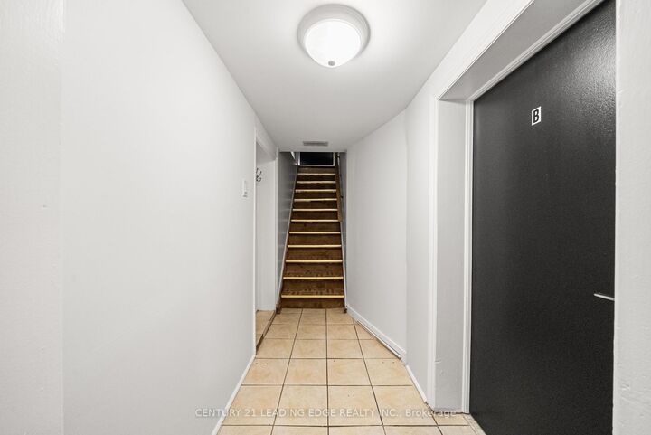 Property Photo:  620 Birchmount Road Unit B  ON M1K 1P9 