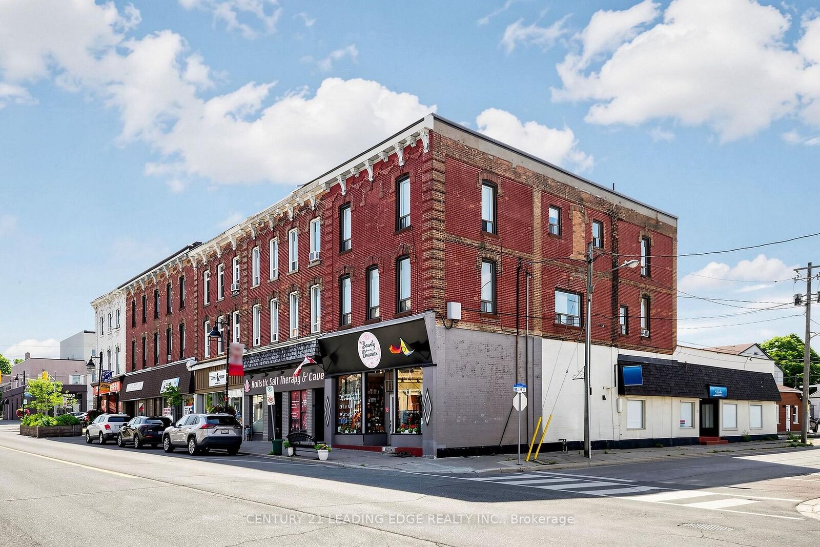 Property Photo: 18 Brock Street W 3 ON L9P 1P1
