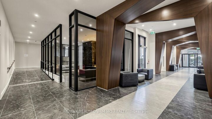 Property Photo: 308 Jarvis Street 1812 ON M5B 0E3