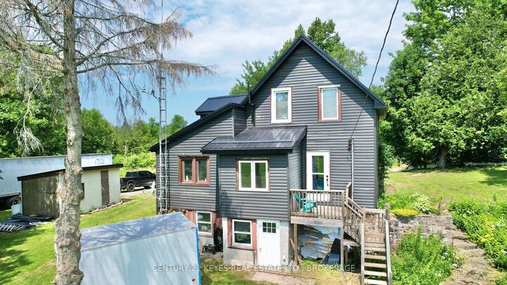 Property Photo: 129 Mountain Street ON K0E 1R0
