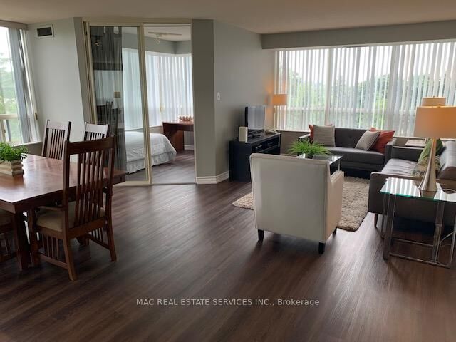 Property Photo:  8501 Bayview Avenue 515  ON L4B 3J7 