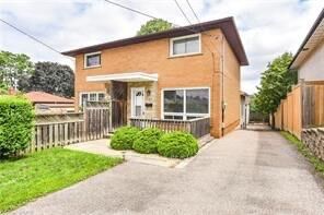 Property Photo: 1027 Bernhardt Street ON N3H 2X9