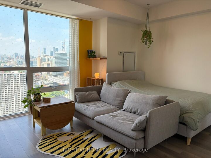 Property Photo: 318 Richmond Street W 3002 ON M5V 0B4