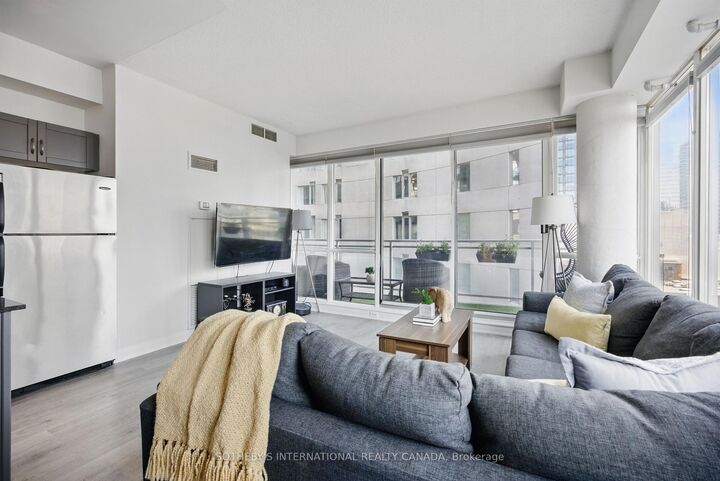 Property Photo:  220 Victoria Street 1307  ON M5B 2R6 