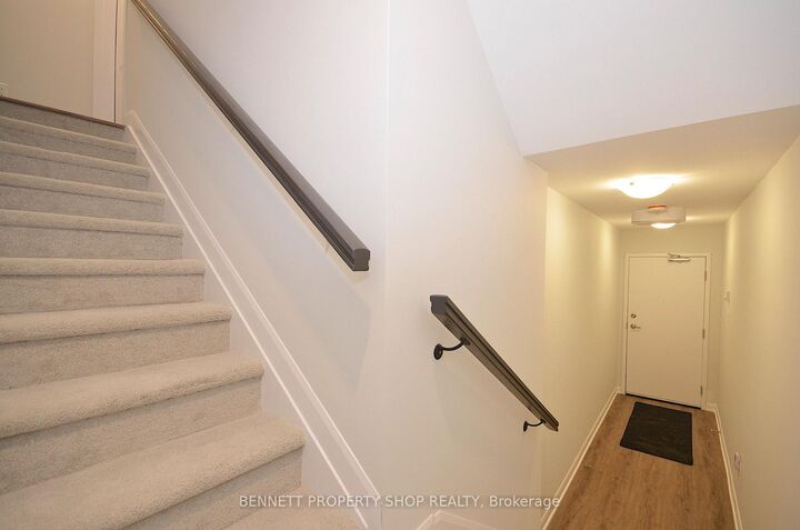 Property Photo:  1429 Creekway Private  ON K2T 0R8 