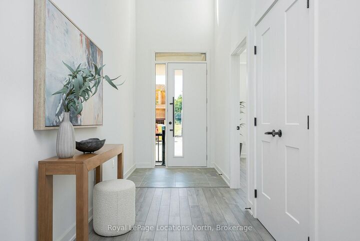 Property Photo:  214 Stoneleigh Drive  ON L9Y 5T9 