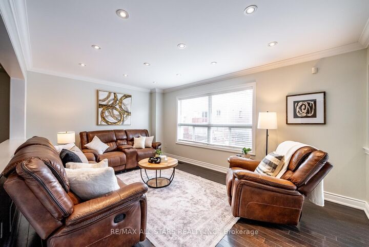 Property Photo:  9 Flatbush Lane  ON L7A 2R6 