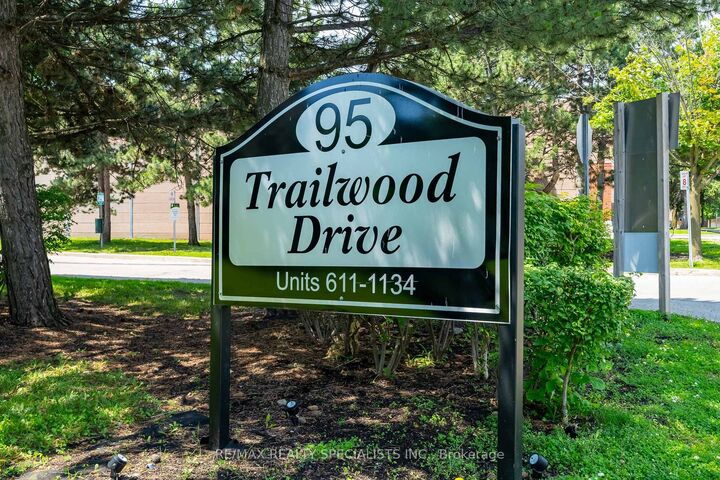 Photo de la propriété:  95 Trailwood Drive 612  ON L4Z 3L2 