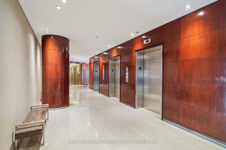 Property Photo:  231 Fort York Boulevard 615  ON M5V 1B2 