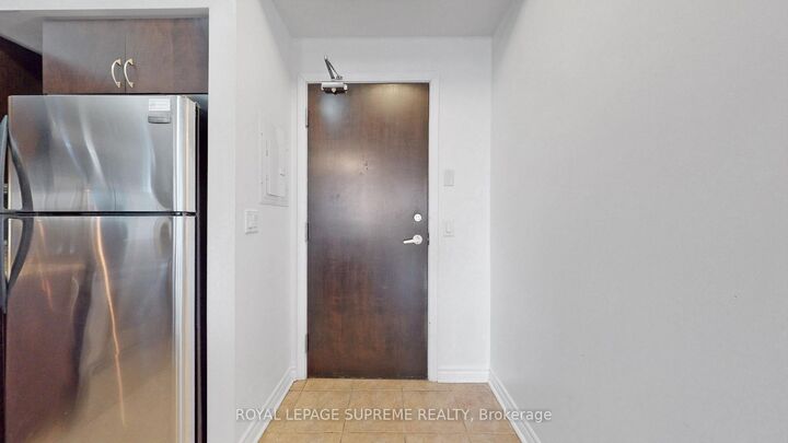 Property Photo:  388 Prince Of Wales Drive 1505  ON L5B 0A1 
