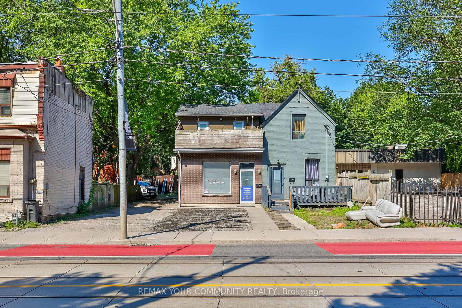 Property Photo: 316 Dufferin Street ON M6K 1Z6