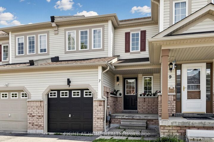 Property Photo: 7 Macmillan Avenue ON L1R 3H4