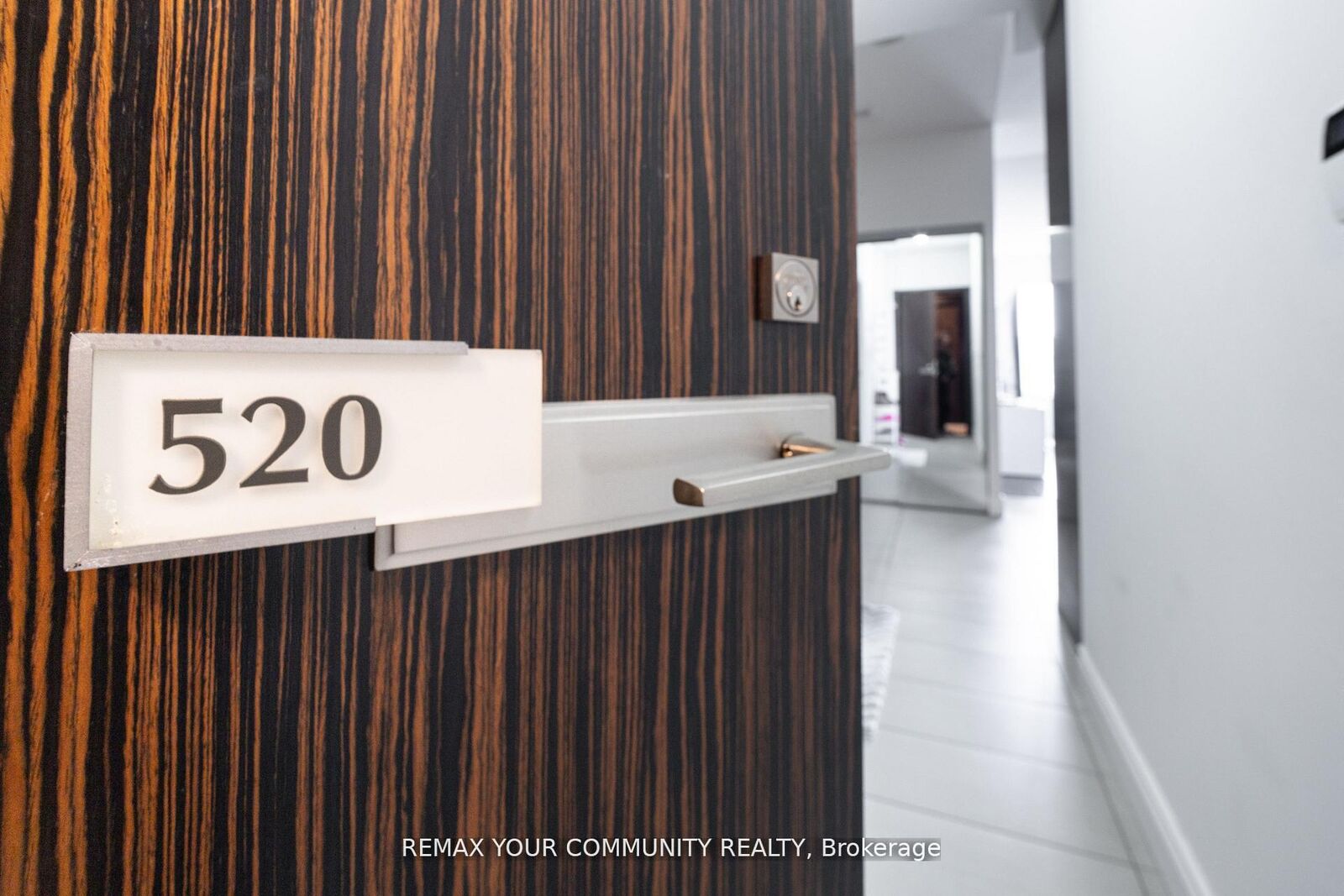 Property Photo:  325 South Park Road 520  ON L3T 0B8 