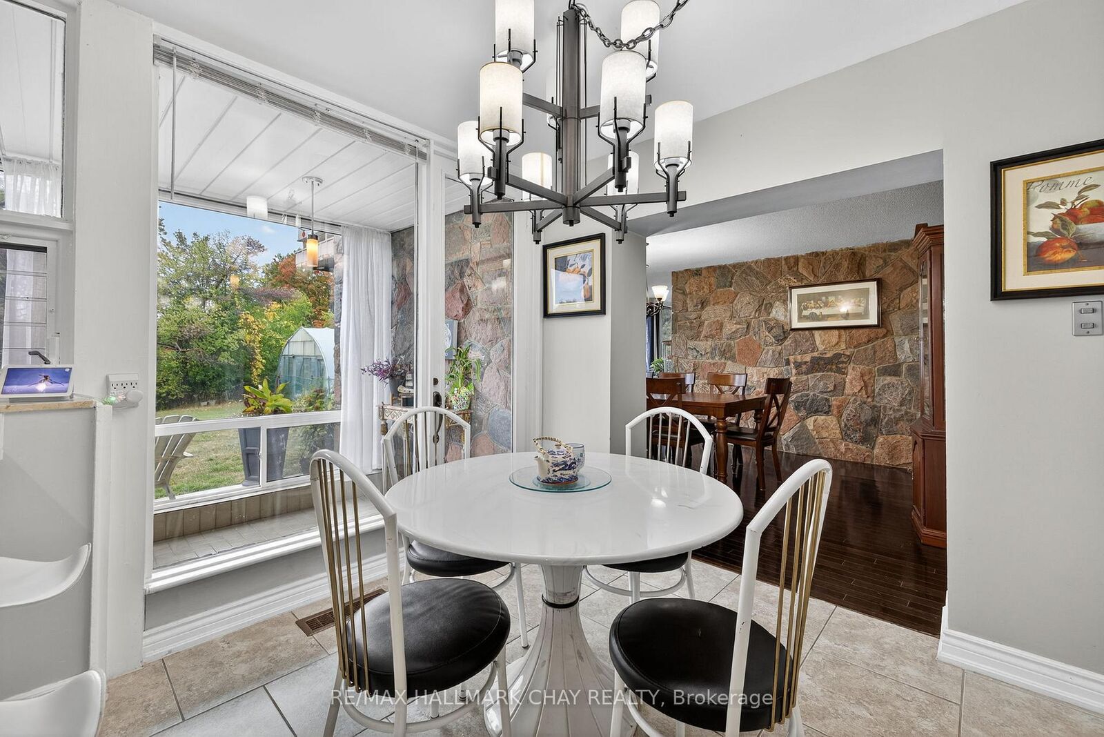 Property Photo: 39 Highfield Crescent ON L4P 0M2