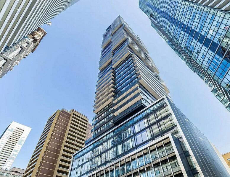 Property Photo: 55 Charles Street E 3403 ON M4Y 0J1