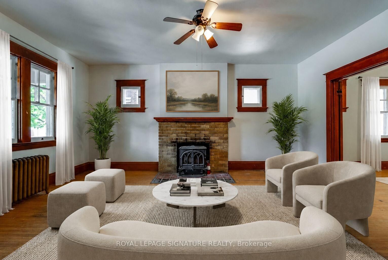 Property Photo: 293 Albert Street ON K7L 3V7