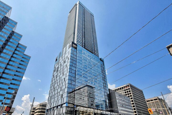 Property Photo: 488 University Avenue 4501 ON M5G 0C1