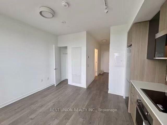 Property Photo:  10 Oak Street 2510  ON M5A 0Z1 