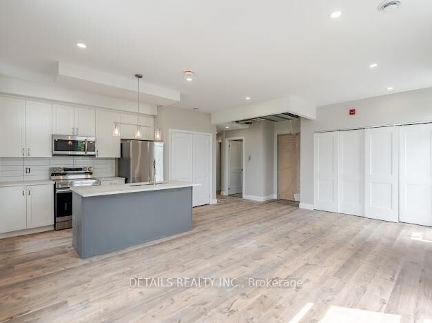 Property Photo:  659 Donat Street 201  ON K1K 3L8 