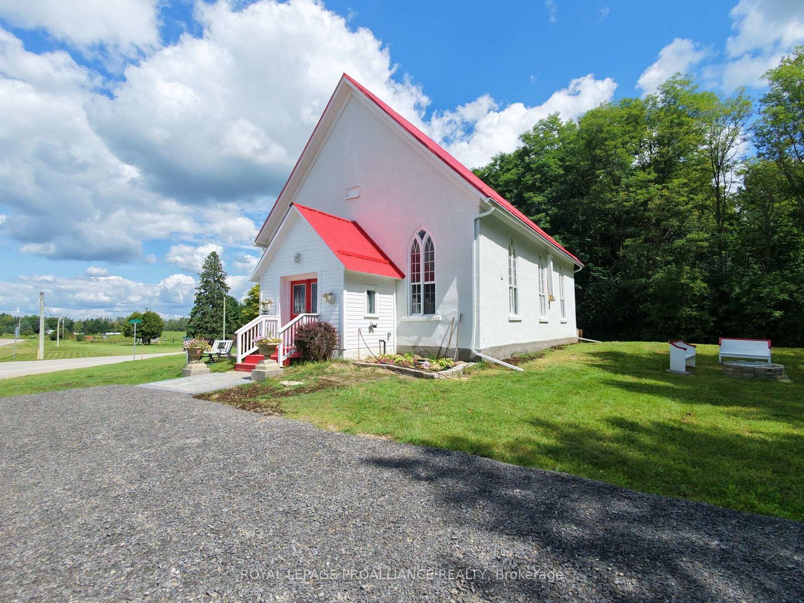 Property Photo: 5898 County Rd 6 Road ON K6V 5T5