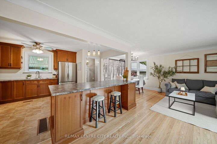 Property Photo:  137 Centennial Avenue  ON N5R 5B1 